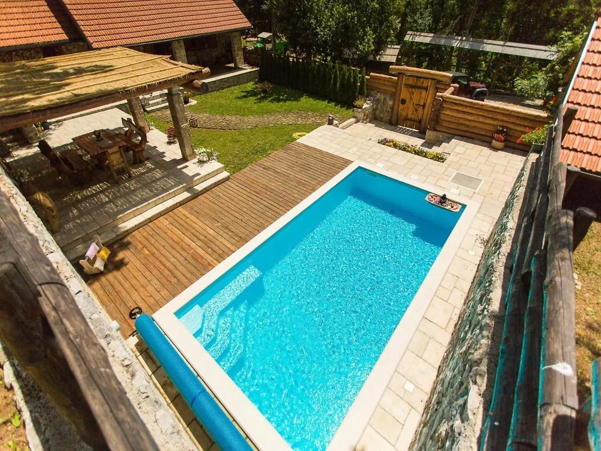 Willa Pleasant Chalet In Bruvno With Private Pool